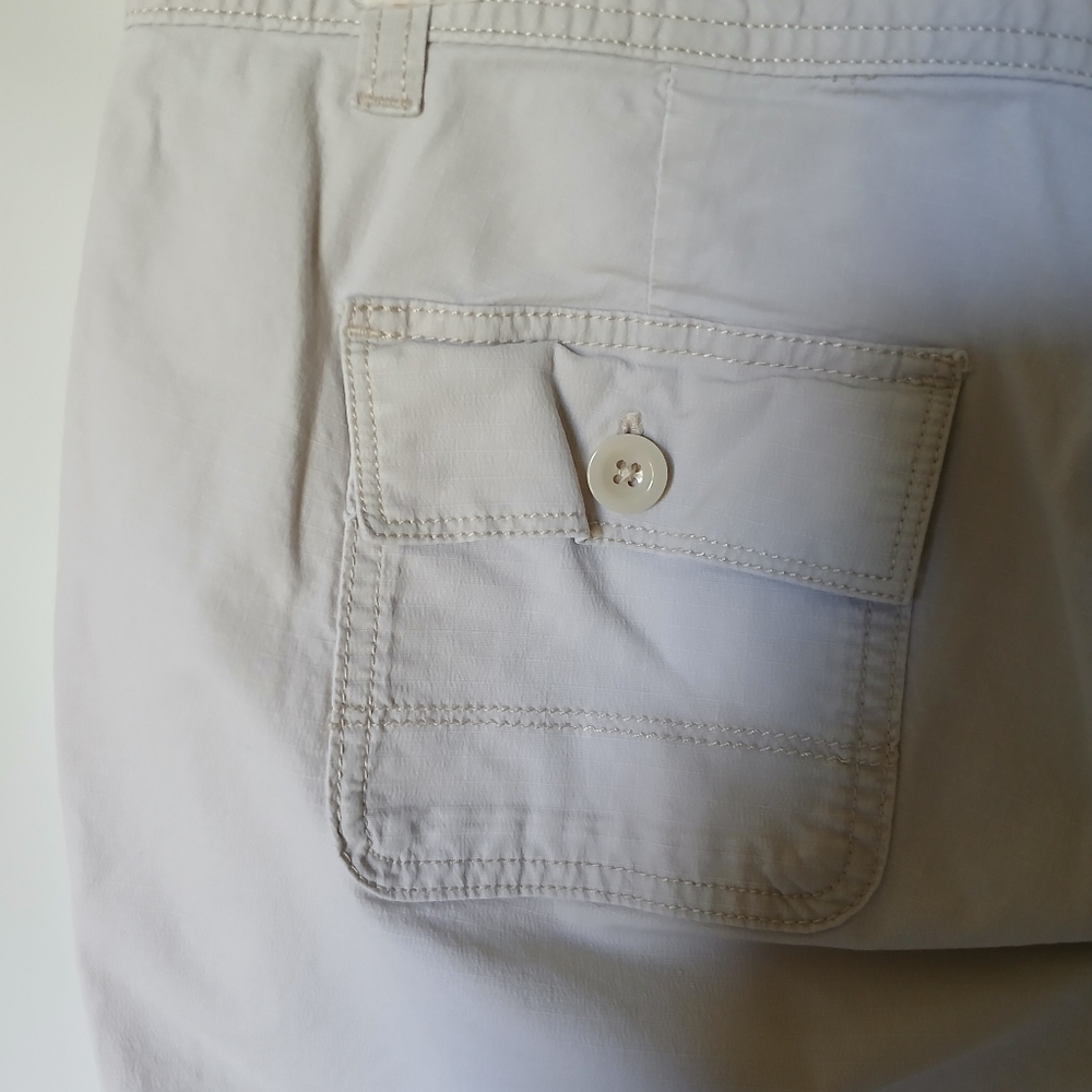 Eddie Bauer Womens Ripstop Capri pants Size 14 Color Beige - Picture 6 of 10